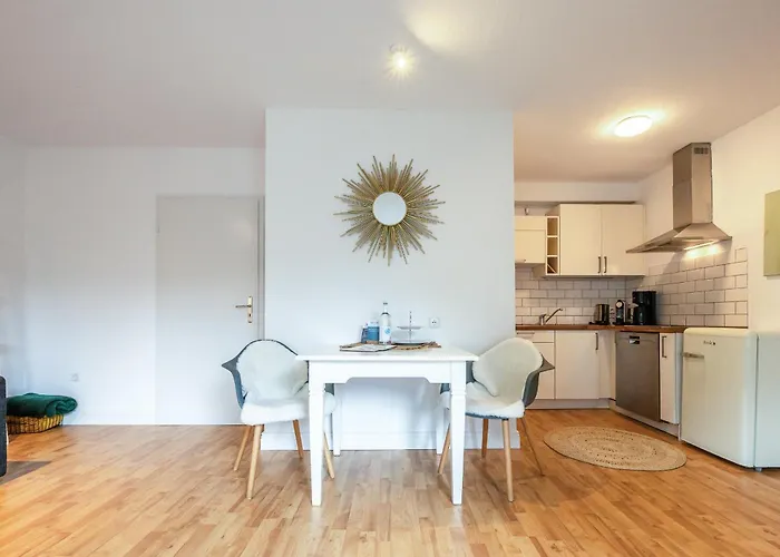 Апартаменты Pier 13 *